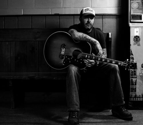 Former Staind Frontman Aaron Lewis Brings Country Stylings to Casino ...